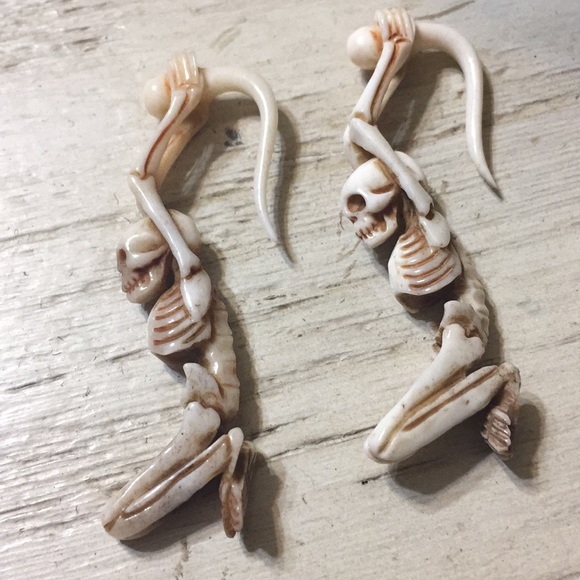 Skeleton hangers body jewelry - Picture 2 of 2
